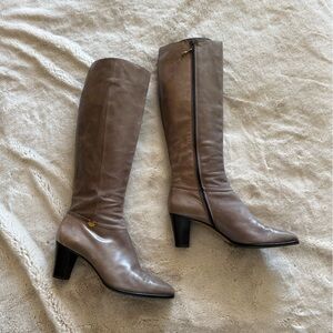 Salvatore Ferragamo vintage Elegant taupe Brown Leather Knee-High Boots 9